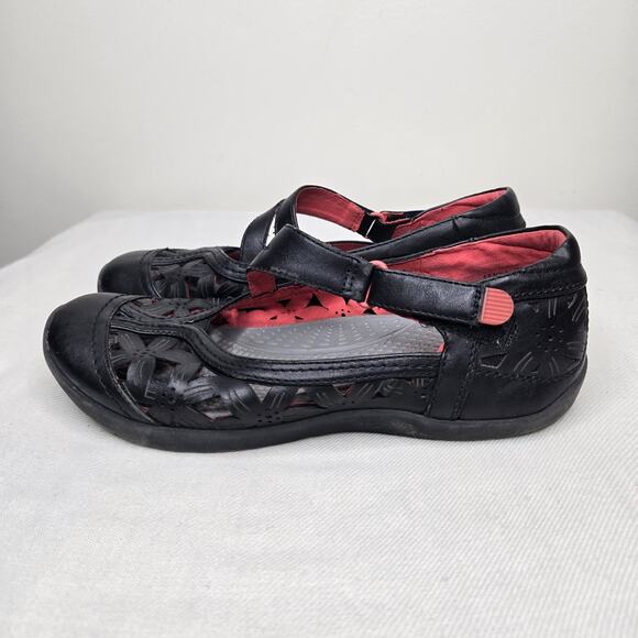Baretraps Women's Black Ferra Flower Lasercut Comfort Flats Size 7M - Picture 4 of 11